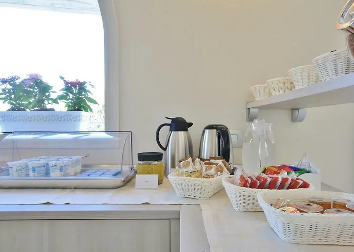 New Ca'mea 酒店 3*