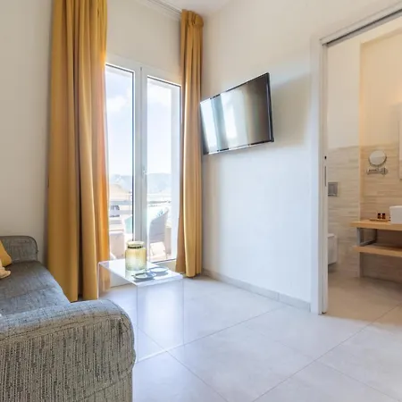 New Ca'mea מלון 3*